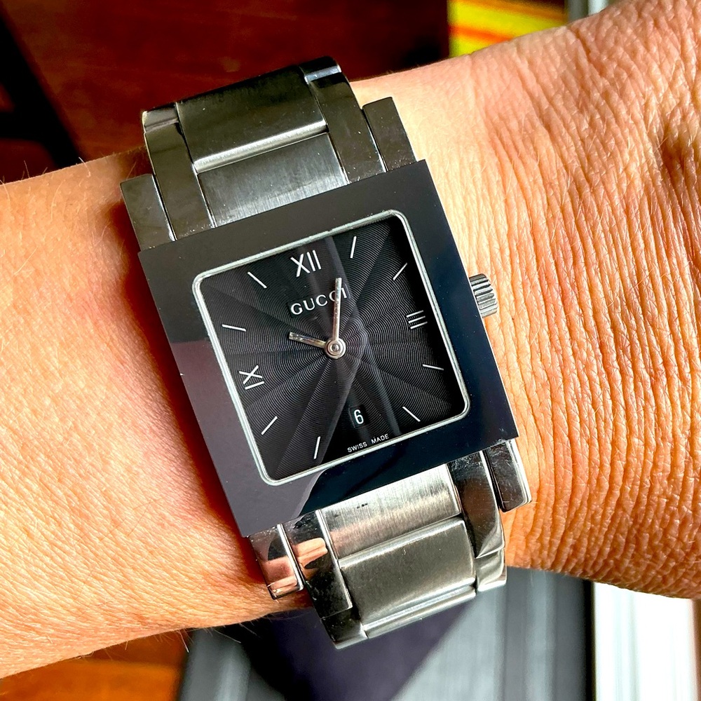 Authentic mens GUCCI watch🔥🔥